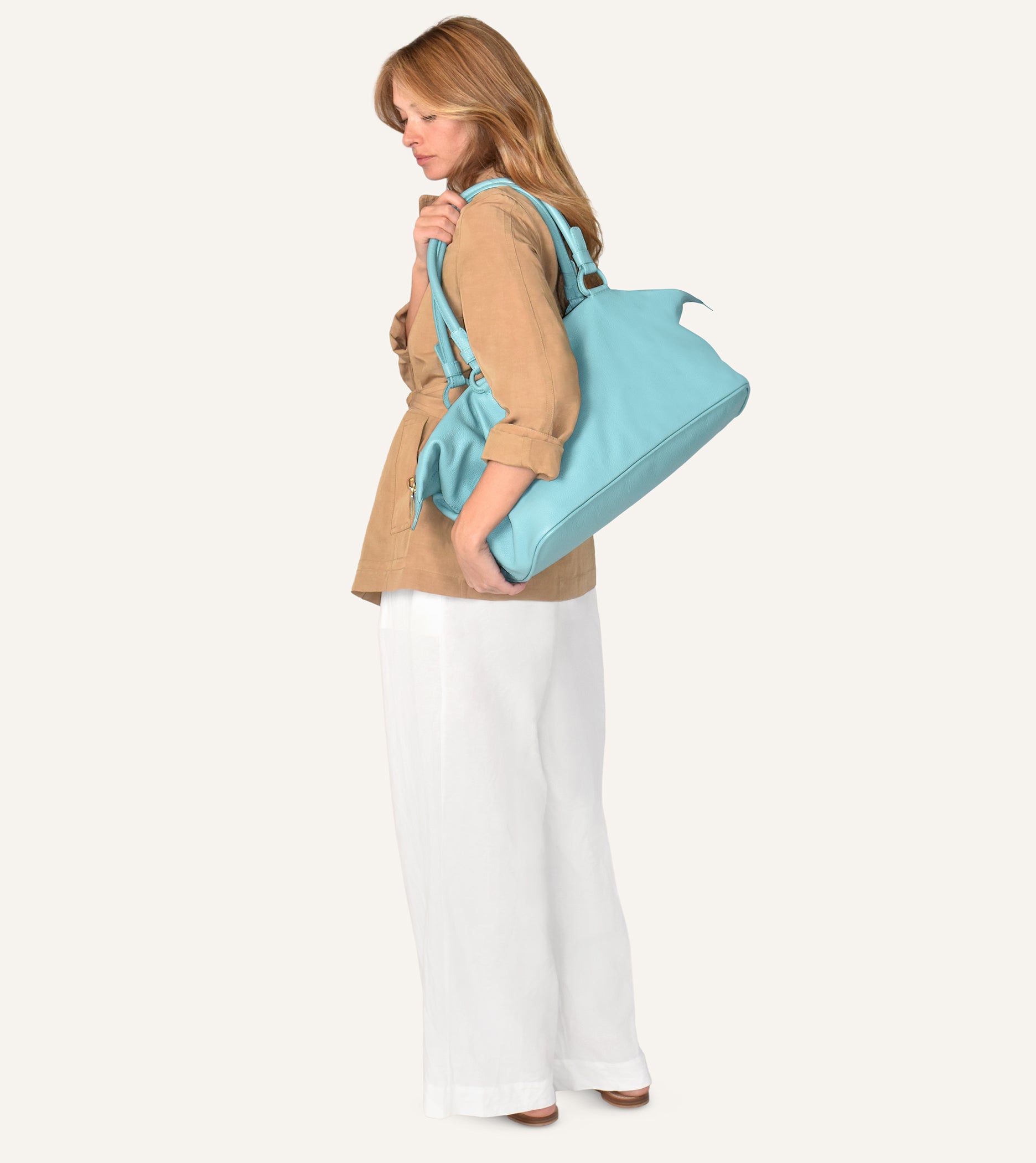 Ava Overnight Bag in Azure